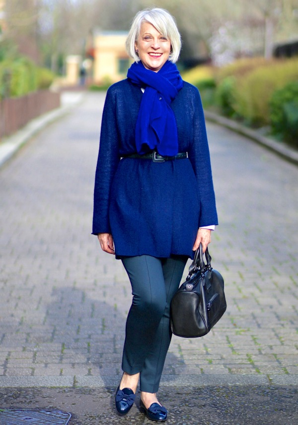 Blue cardigan, scarf and bag