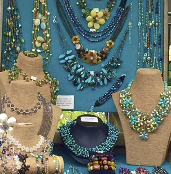 Shops in St. Tropez Jewellery 