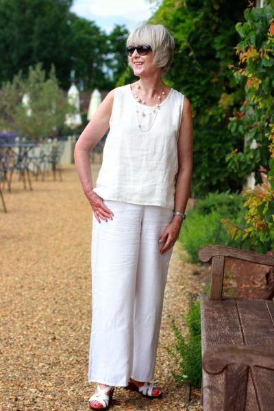 How to wear cool summer linen