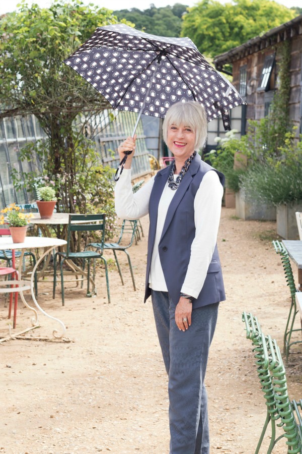 Petersham grey trousers with umbrella (1)