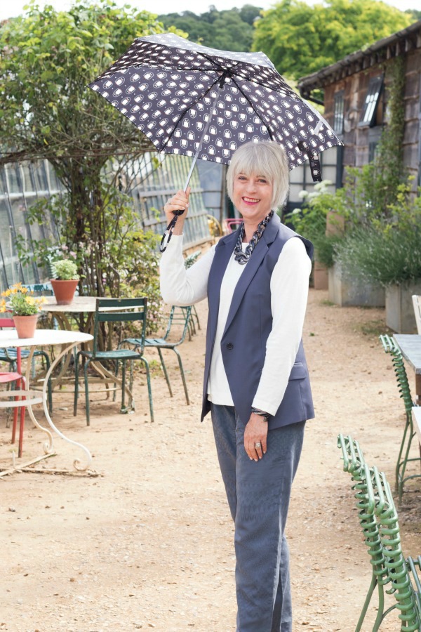 Casual summer outfit at Petersham Nurseries - Chic at any age