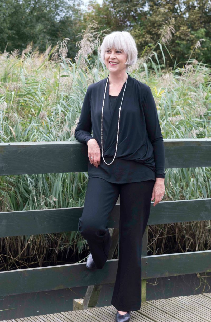 black-trousers-top-with-pearls