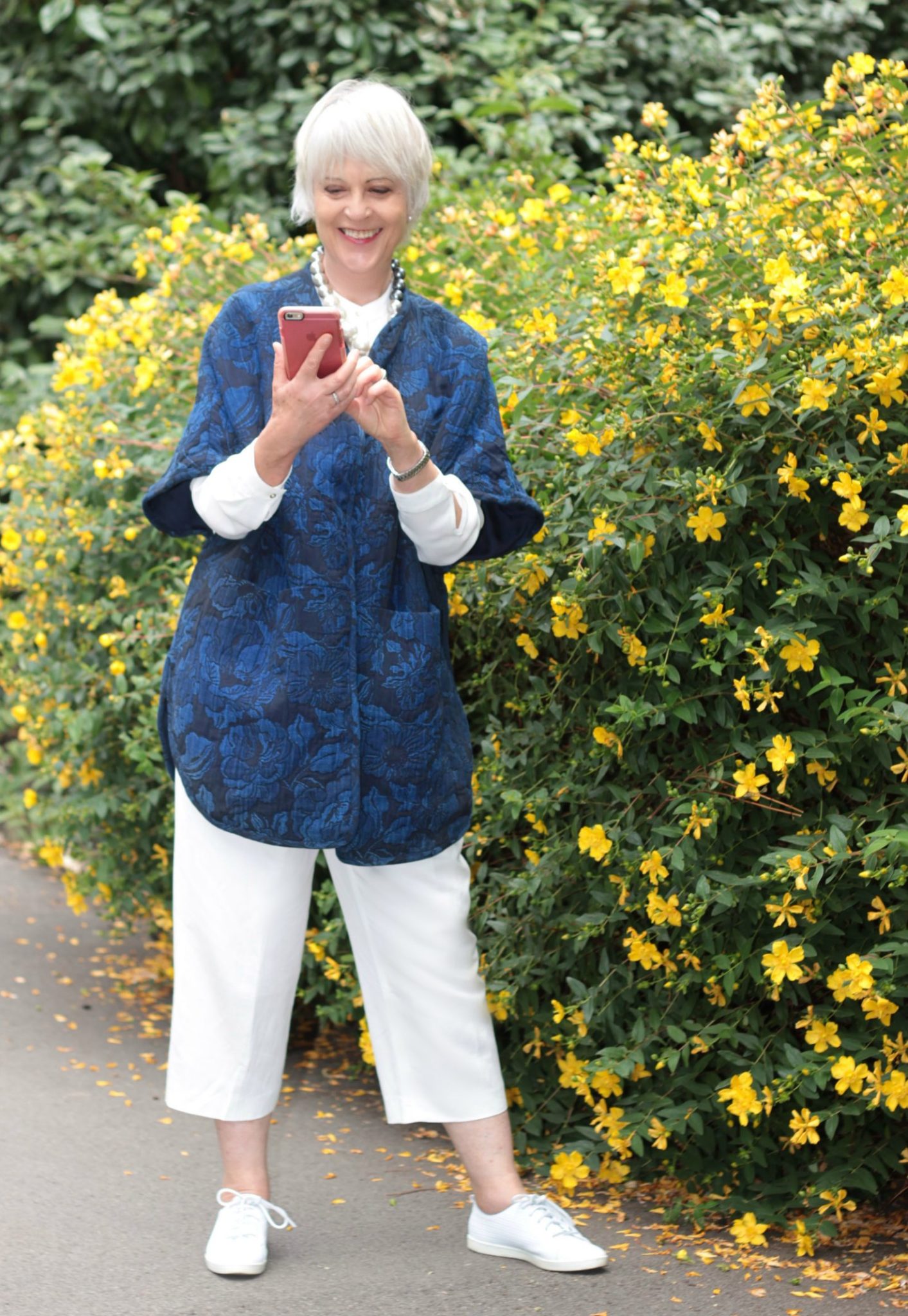 Navy plus cream/winning style combination