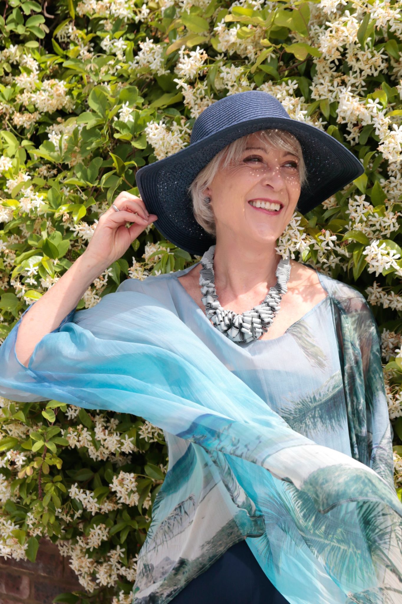 How to dress for a summer event