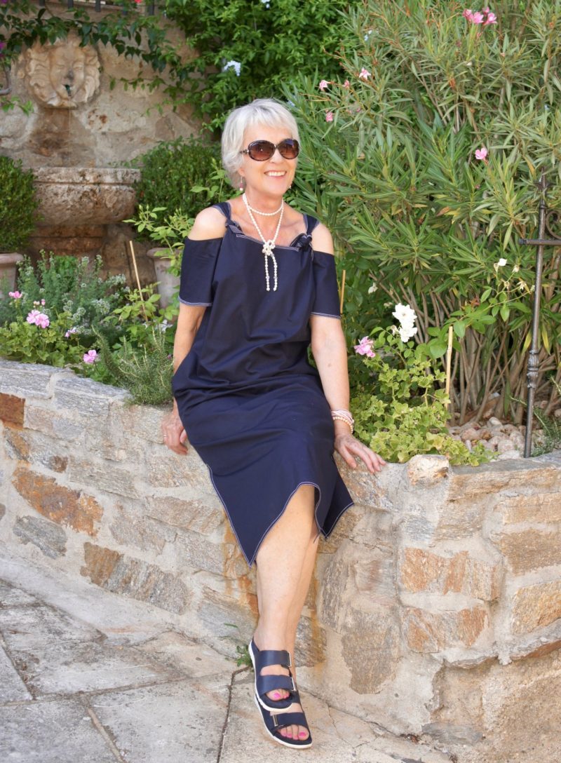 How I wore my cold shoulder cotton dress - Chic at any age