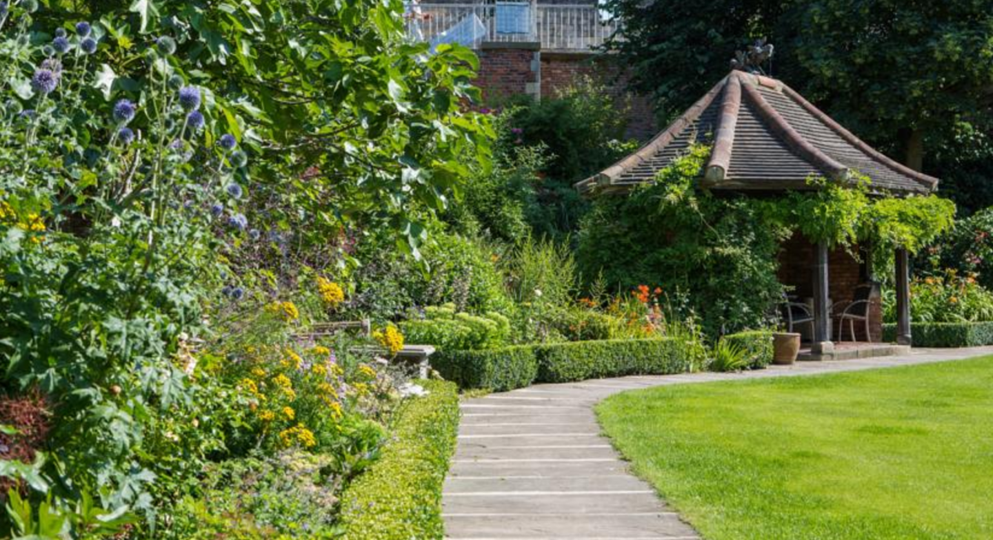 Gardens of Grays Court Hotel
