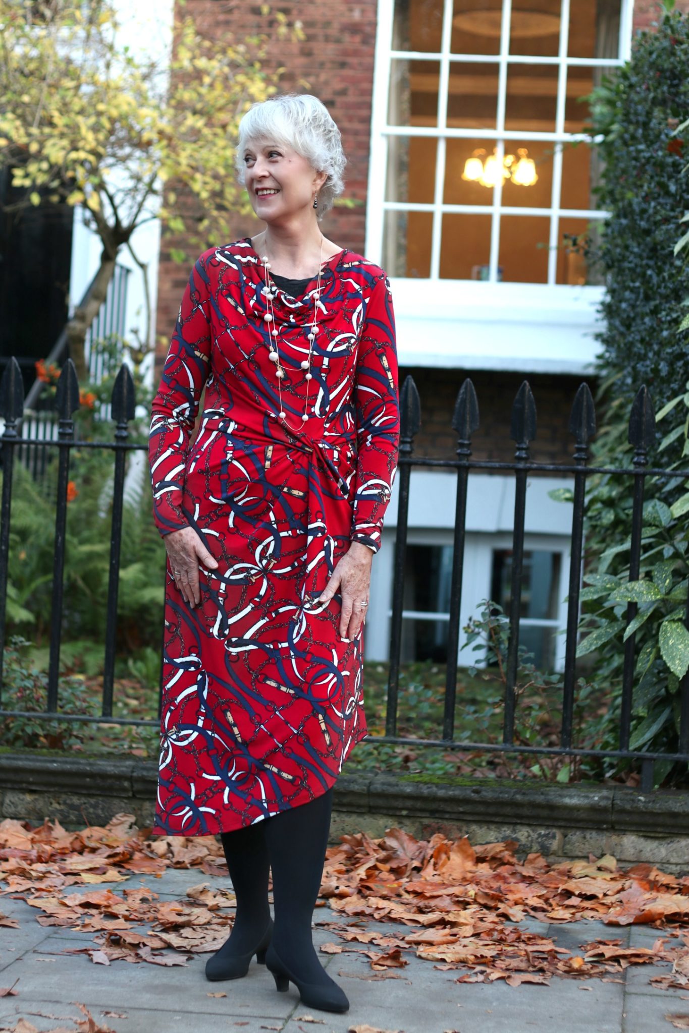 Flattering midi dresses - Chic at any age