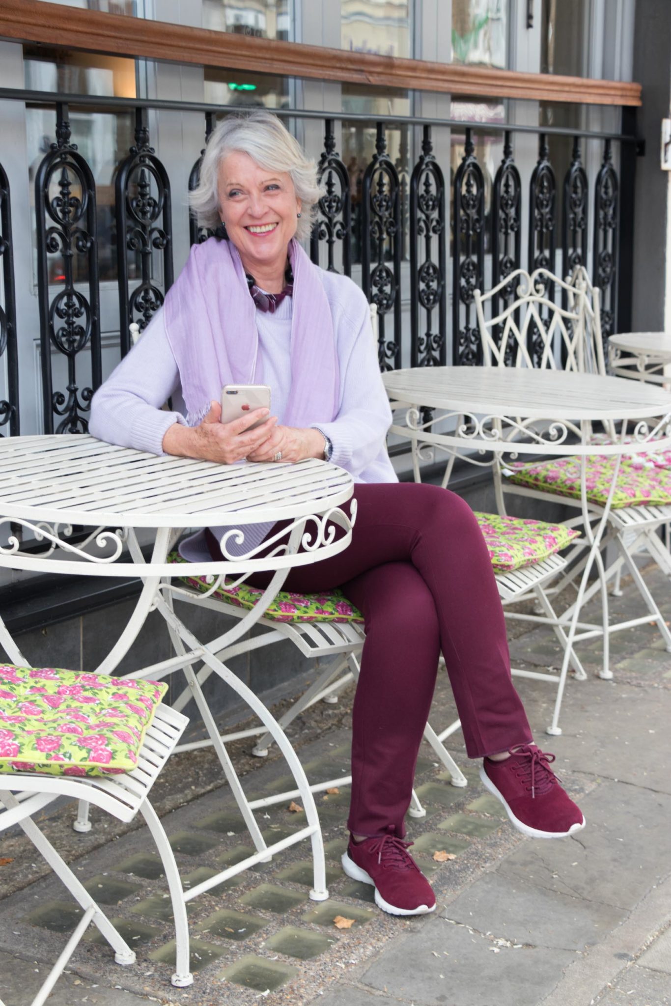 Lilac cashmere sweater and scarf
