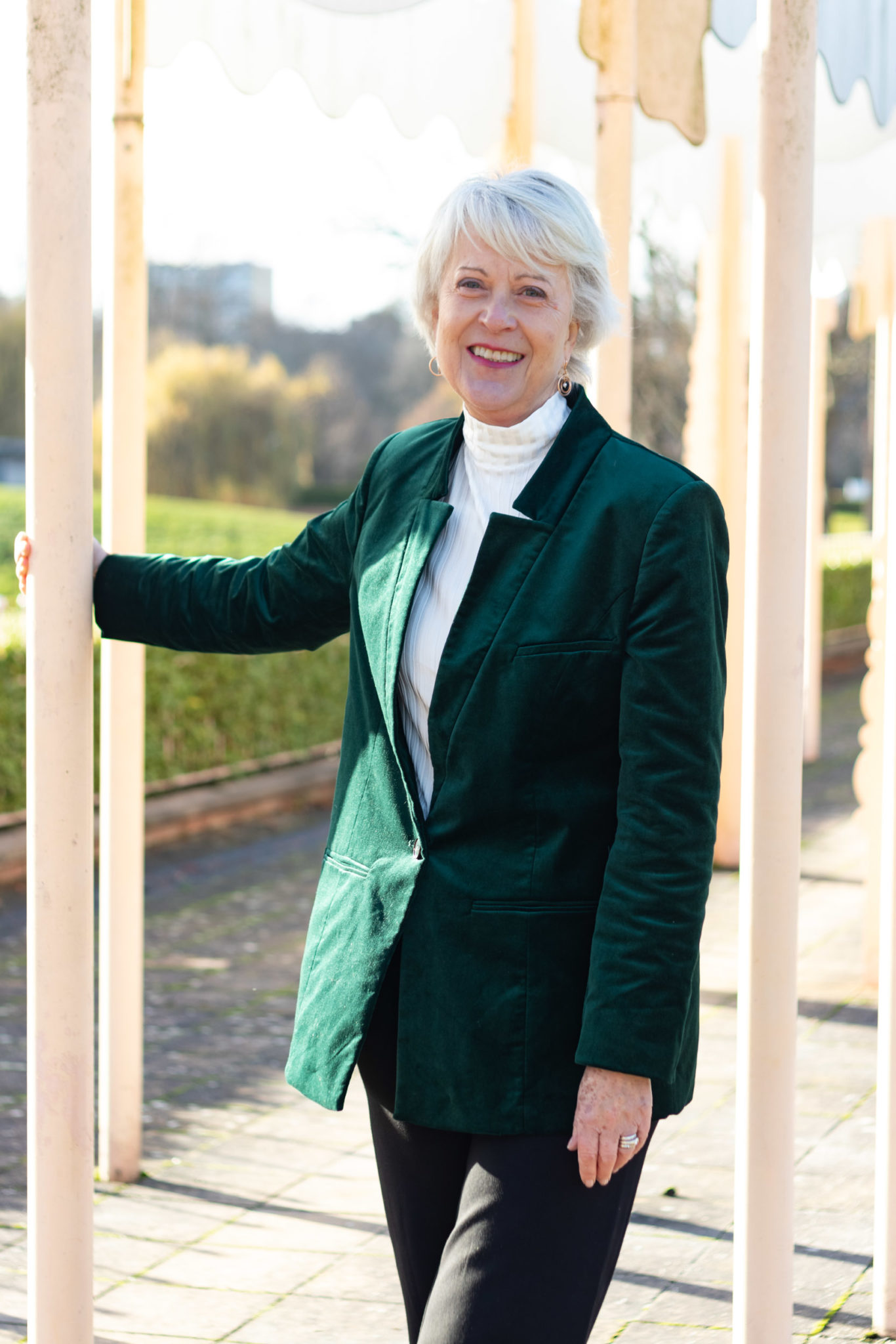 Velvet jackets look so rich and elegant - Chic at any age