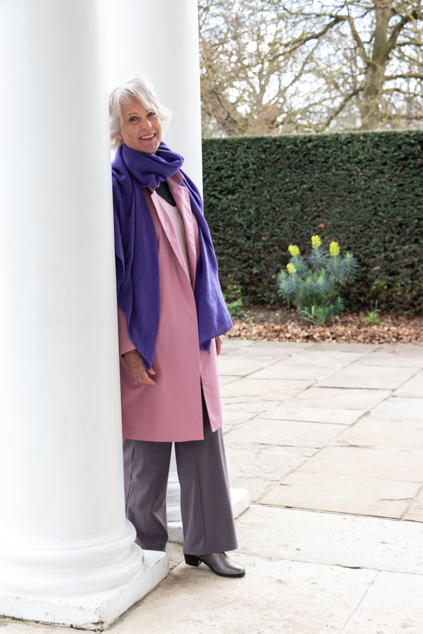 The power of colours that flatter - Chic at any age