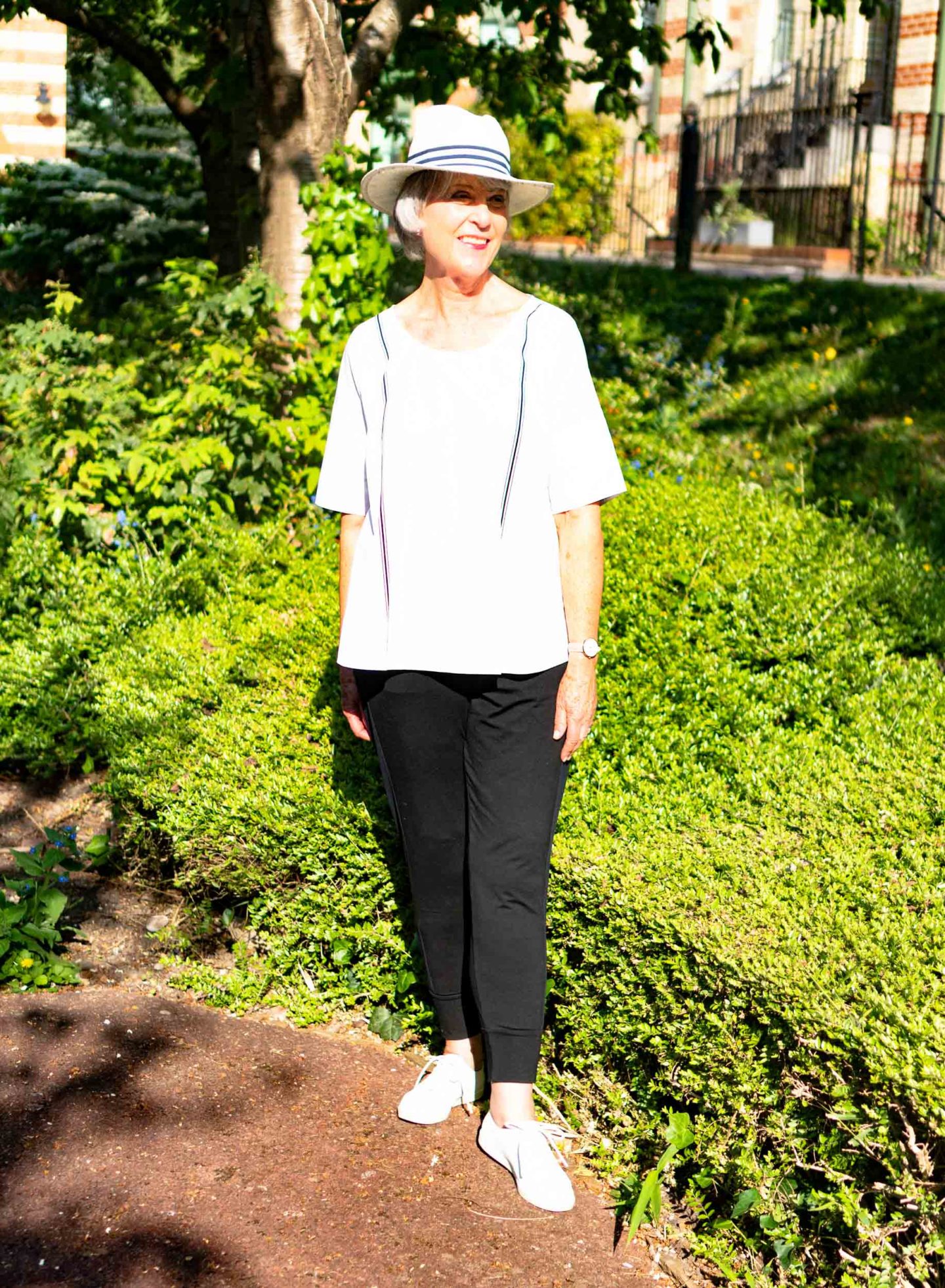 Classic joggers and white cotton top
