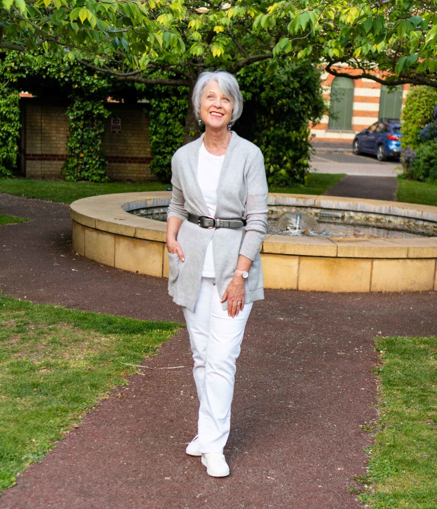 White jeans three ways - Chic at any age