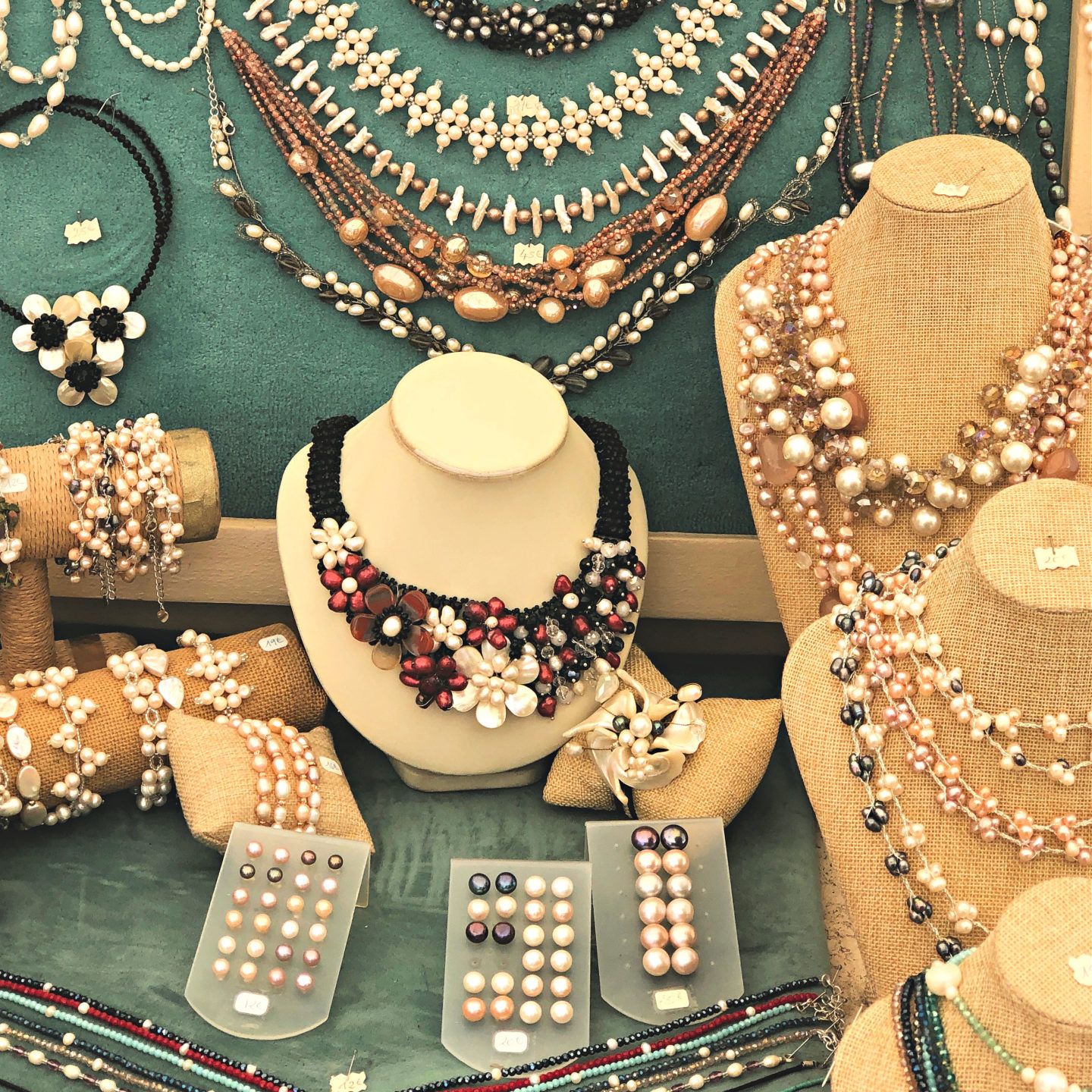 Pearl necklaces in Grimaud market