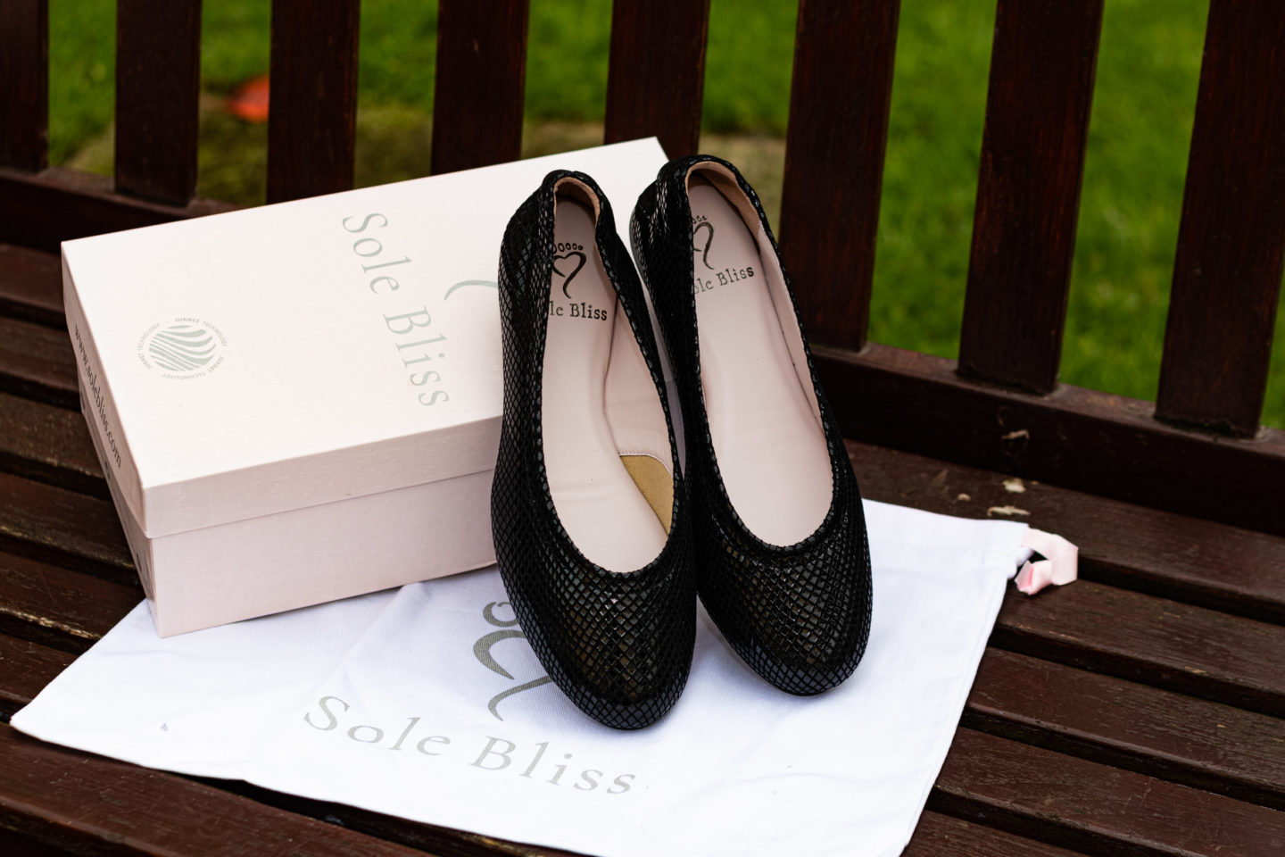 Snake skin ballet flats