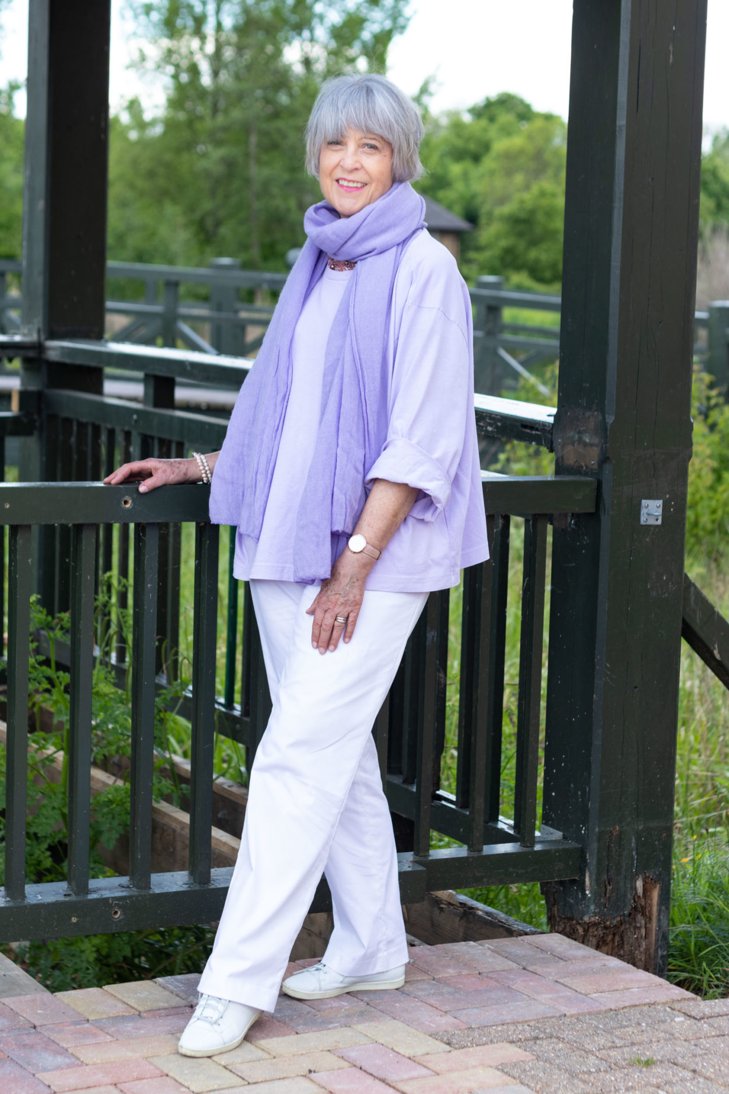 How to create a casual summer outfit