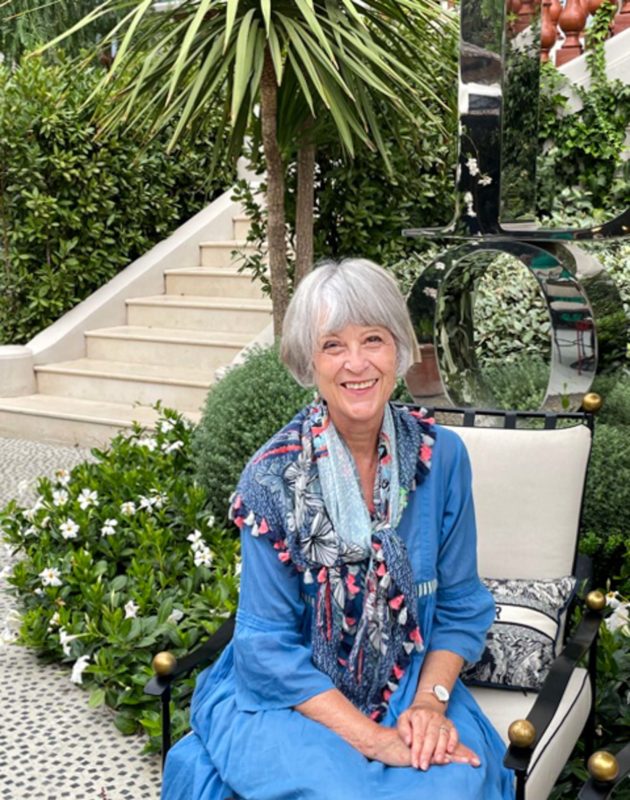 A visit to the Dior Cafe in St.Tropez