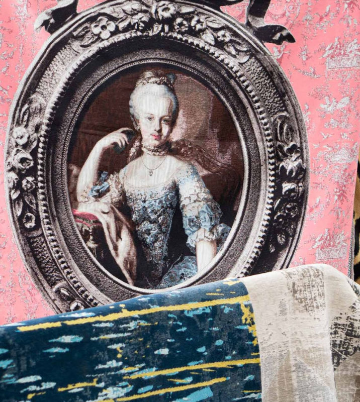 Printed rugs in St.Tropez market