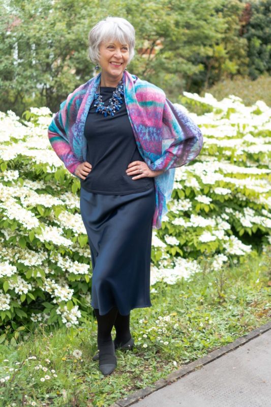 How to adapt a satin skirt from casual to formal