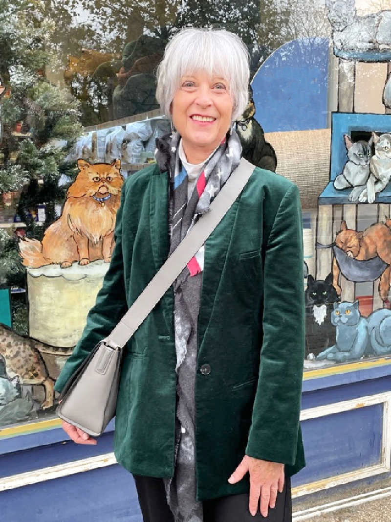 Green velvet jacket for daytime