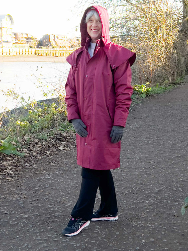 Versatile women's waterproof raincoat