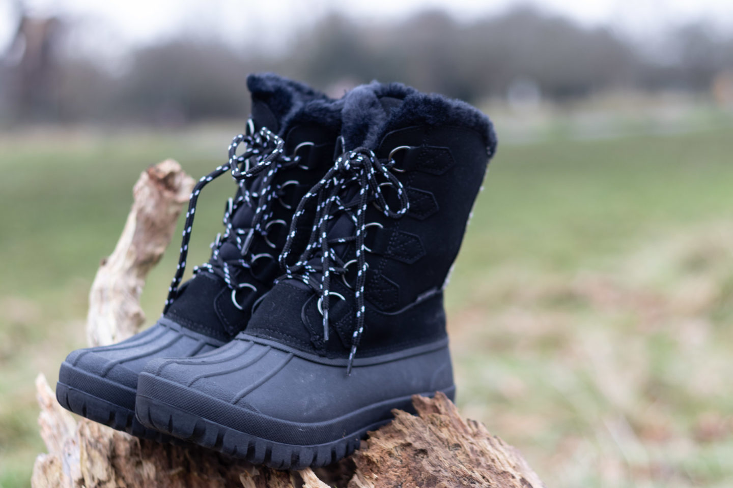 Pavers lace-up snow boots
