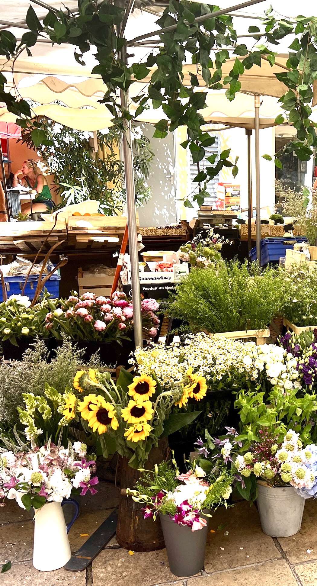 St. Tropez shops