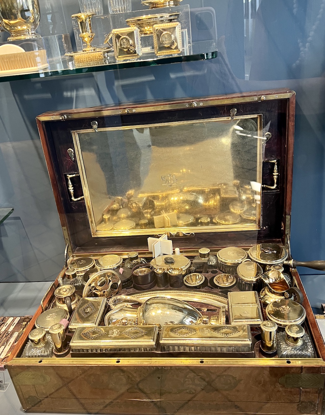 Perfume travelling case in Fragonard museum