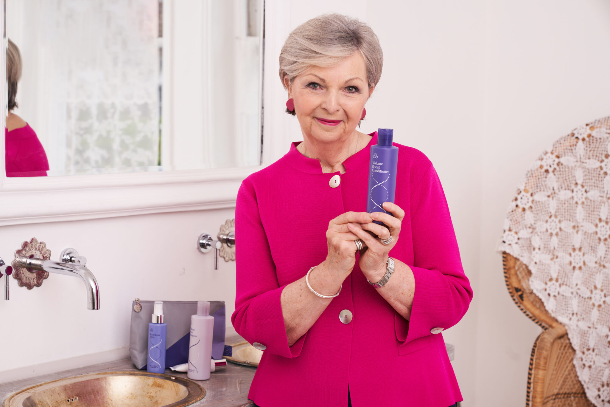Look fabulous hair products for grey and thinning hair