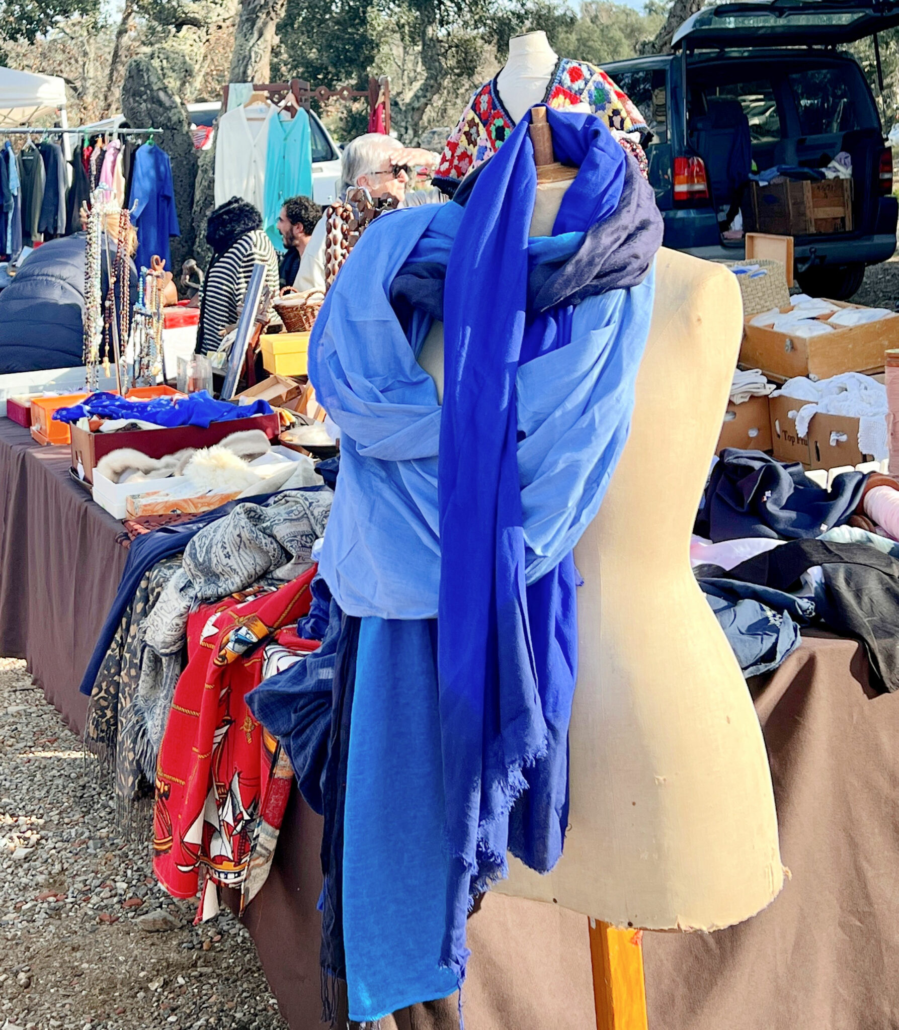 BLUE SCARVES AT BROCANTE